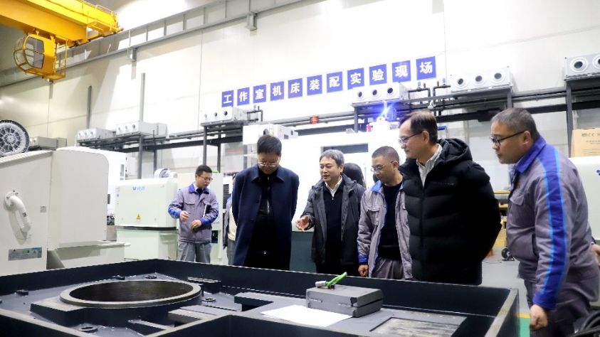 “重庆智能制造装备技术路径与发展战略研究”项目组前往华体会在线登录-华体会（中国）-华体会
集团调研